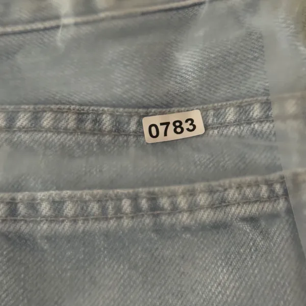 AG Adriano Goldschmied Hailey Cut-Off Denim Shorts Light Wash Blue Distressed 25 - Image 7