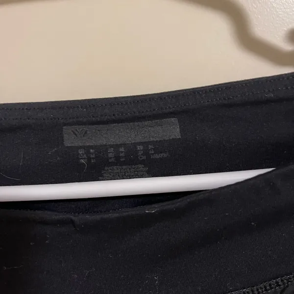 Forever 21 Women's Black Running Shorts Medium Built-In Liner Pockets Athletic - Image 3
