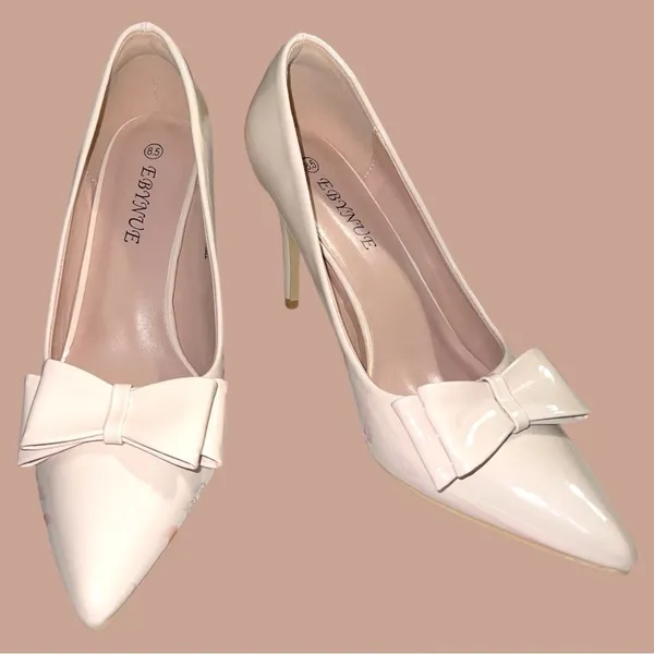 EBYNUE nude gorgeous heels ! New - Image 2