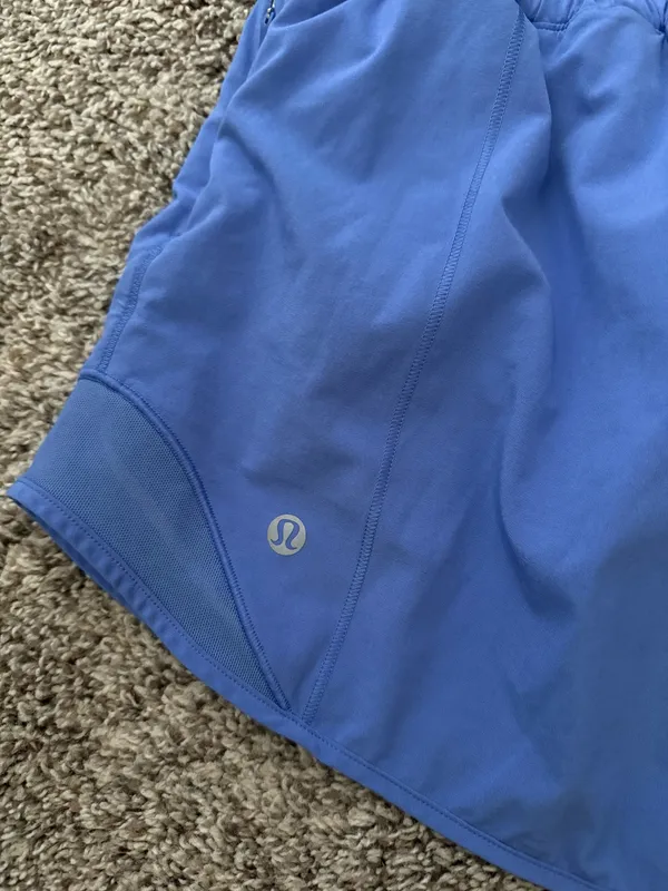 Lululemon Hotty Hot Low Rise 4” Short - Image 4