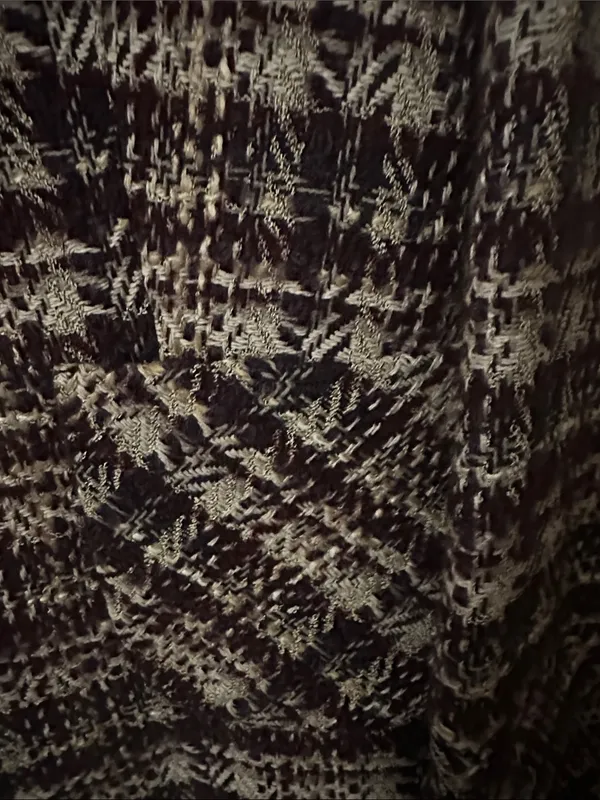 Textured Plaid Tweed Blazer Jacket in Black and Cream - Image 4