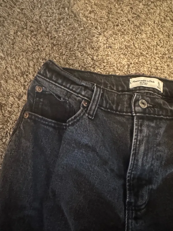 Abercrombie jeans - Image 3
