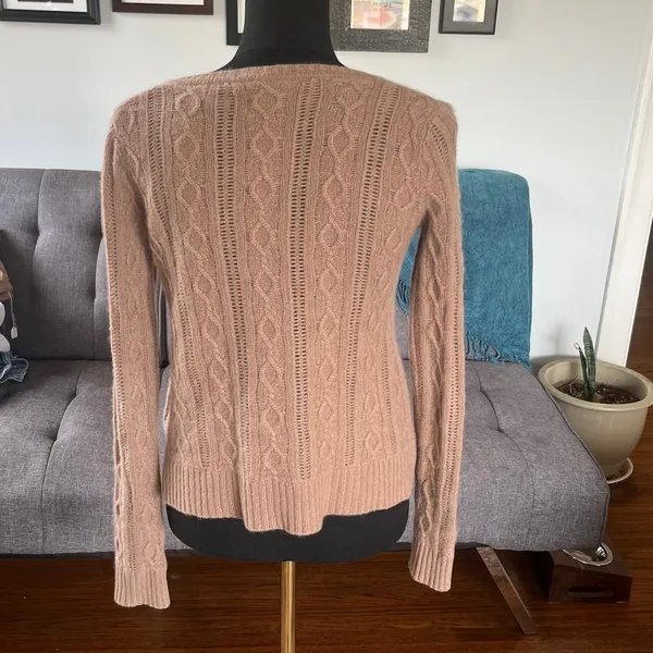 Quinn Cashmere knit sweater. Size XS - Image 2