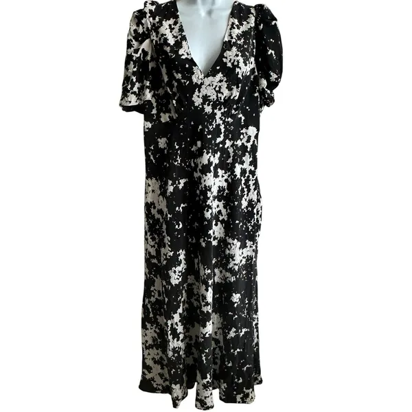 Banana Republic Matte Silk Maxi dress Sz 18 Babydoll Floral Vintage Inspired - Image 2