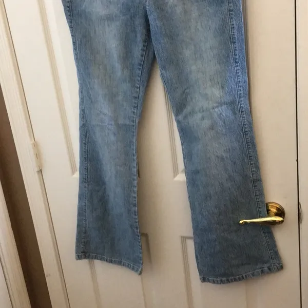 FINAL MARKDOWN LADIES lee jeans 9/10s - Image 2