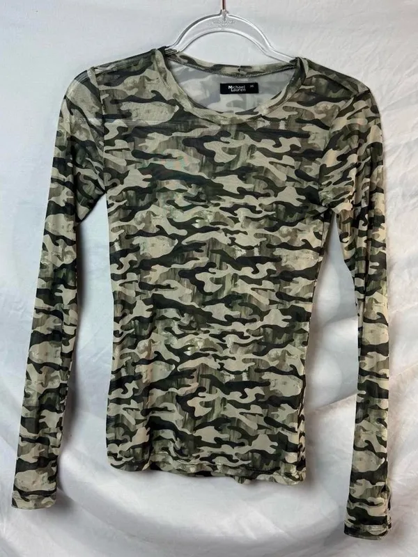 Michael Lauren Otis Long Sleeve Tee in Camo NWOT - Image 2
