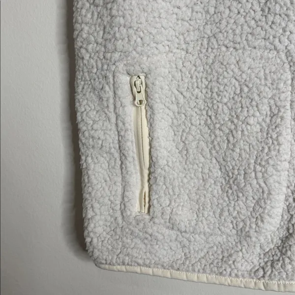 Aerie Soft Ivory/Cream Full Zip Sherpa Longline Vest size S - Image 7