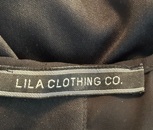 Lila Clothing Co. Stylish, loose-fitting top/dress. Size L. $20. - Image 6