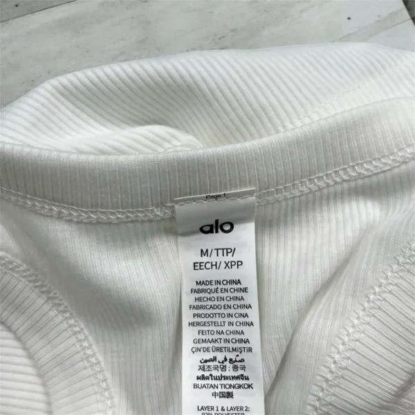 Alo Yoga Crop Top - Image 4