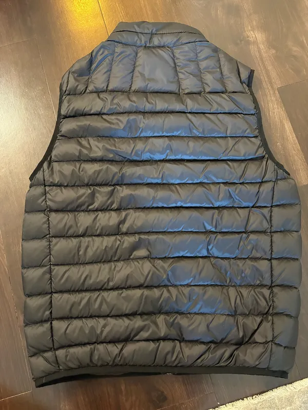 Hawke and co puffer vest - Image 2