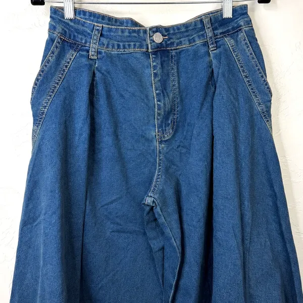 Boutique NWOT Ultra High Rise Extreme Wide Leg Flowy Boho Chic Jeans Medium - Image 4