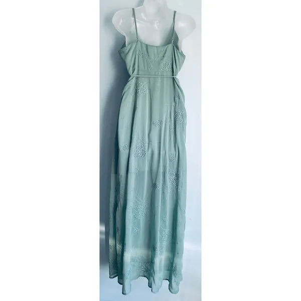 ASTR The Label Embroidered Floral Wrap Maxi Dress Medium - Image 4
