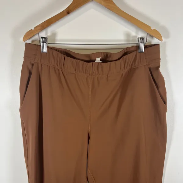 Aritzia The Group by Babaton Cognac Tapered Stretch Pants XL High‎ Rise Pockets - Image 2
