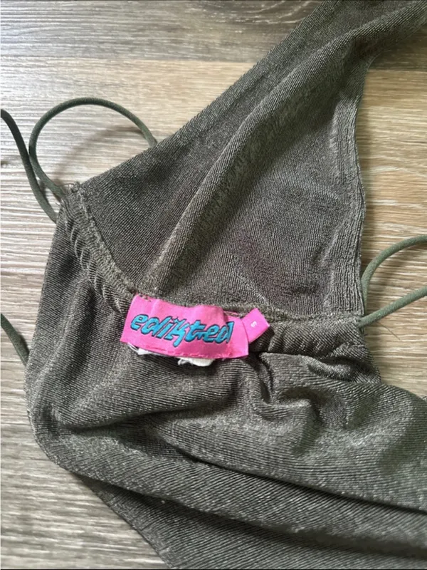 Edikted Olive Green Halter Scarf Crop Top - Image 2