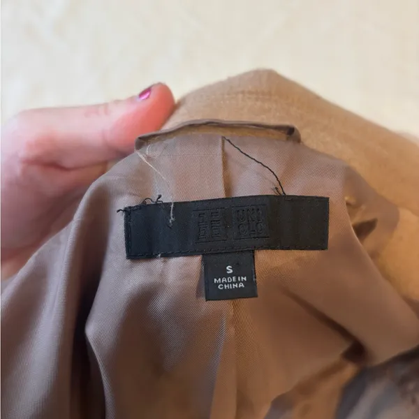 Uniqlo Women's Camel Trench Coat - Image 4