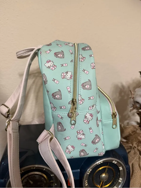 Loungefly HELLO KITTY x PUSHEEN Milk Mini Backpack - Image 3