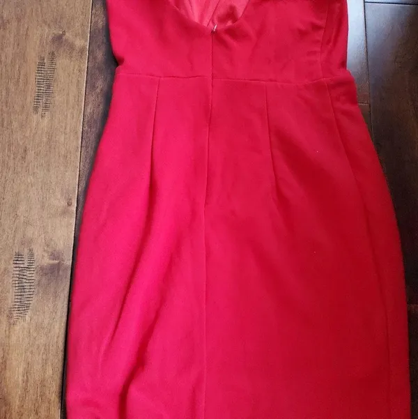 Red mini dress size small perfect for valentines day dress has a lining - Image 9