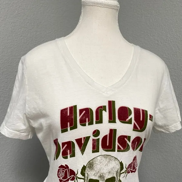 Harley Davidson White Vneck Tee Shirt Skulls Burgundy Red Roses Spellout - Image 2