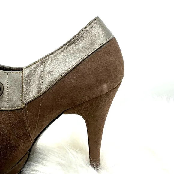 Stuart Weitzman size 6.5‎ M GW94598 platform heeled booties taupe suede - Image 5