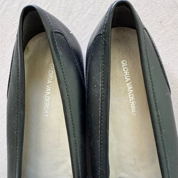 Vintage Gloria Vanderbilt Leather Square Toe Flats - Image 5