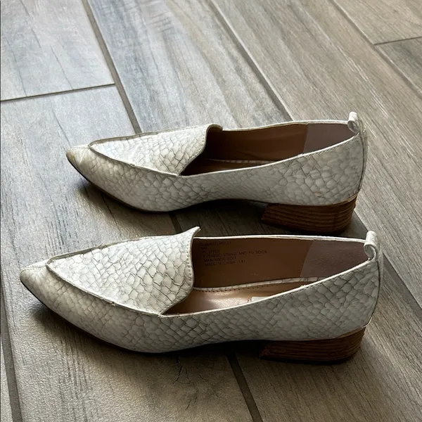 Steve Madden Textured Cream Flats - Image 6