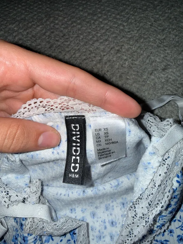 H&M Tank Top Floral Print - Image 2