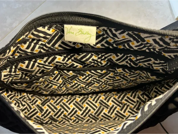 Vera Bradley Black Crossbody Bag - Image 7