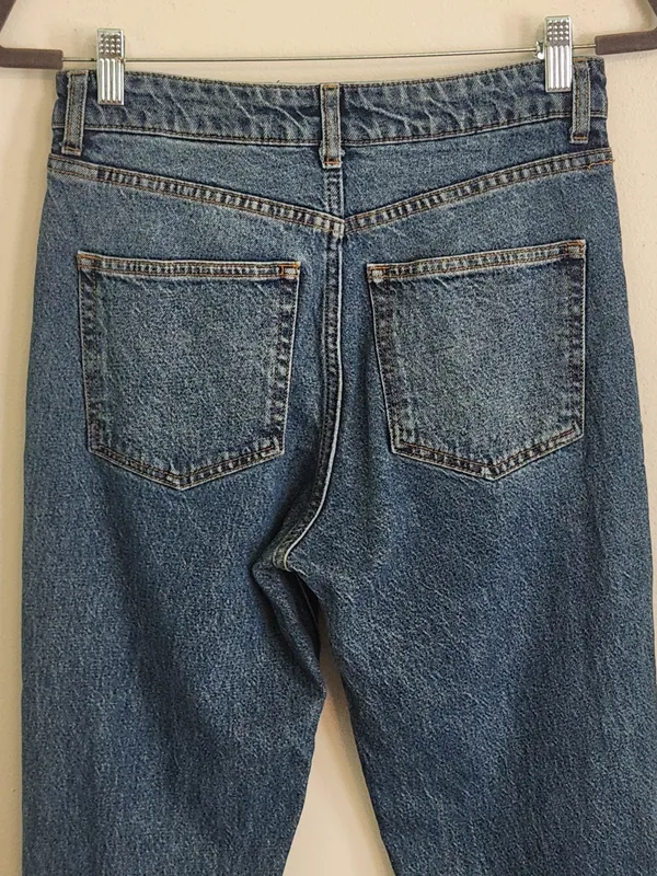 H&M Womens Button-Fly Distressed Straight Leg Jeans Size 6 - Image 5
