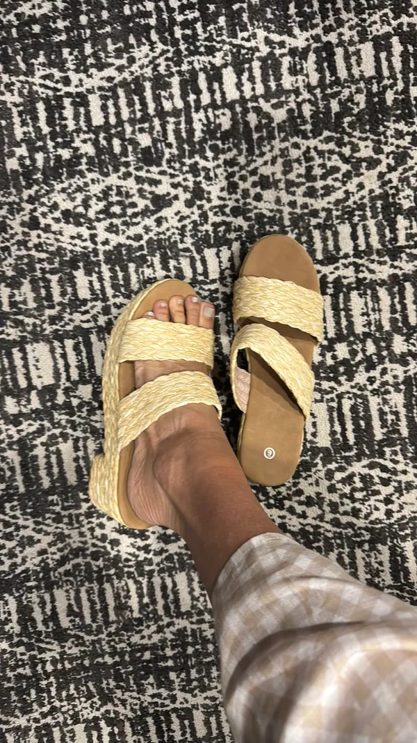 Sandals Yellow Size 9 - Image 4