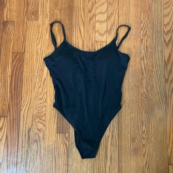 Andie The Laguna One Piece Swimsuit Black size M NWT‎ - Image 4