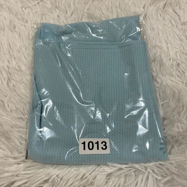 Lululemon Swifty Tech Racerback Tank Top in Blue Stripe Size 8 - Image 6