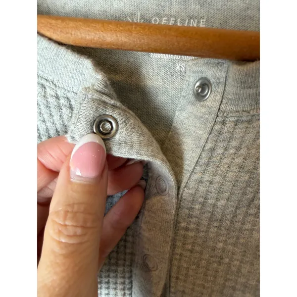 OFFLINE by Aerie Waffle Henley Shirt Women XS Gray Long Sleeve Athleisure - Image 8