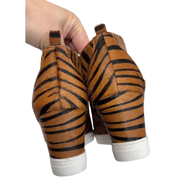 Linea Paolo Wedge Sneaker Size 8 Real Calf Hair Leather‎ Fashion Zebra Print NEW - Image 7