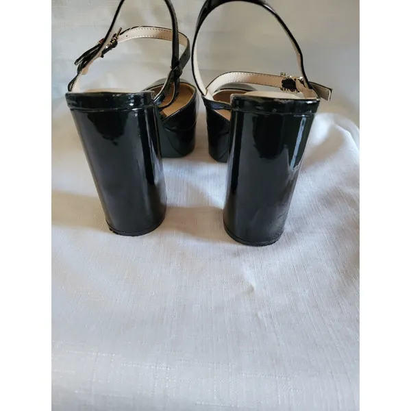 Bebe Women’s Chunky High Heel Shiney Black Ankle Strap Sz 8 Gold Buckle - Image 4