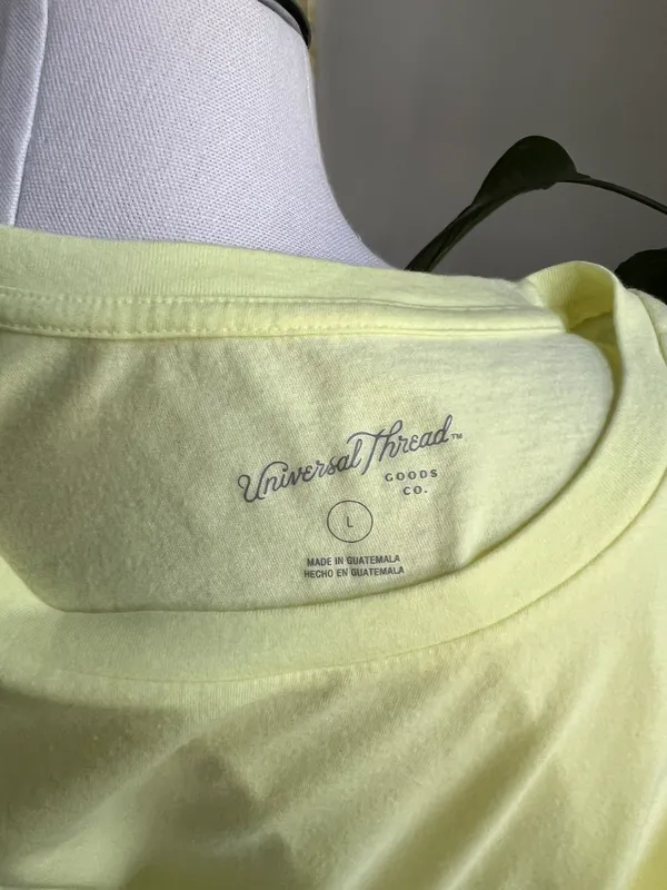 Universal Threads Yellow Baby tee - Image 3