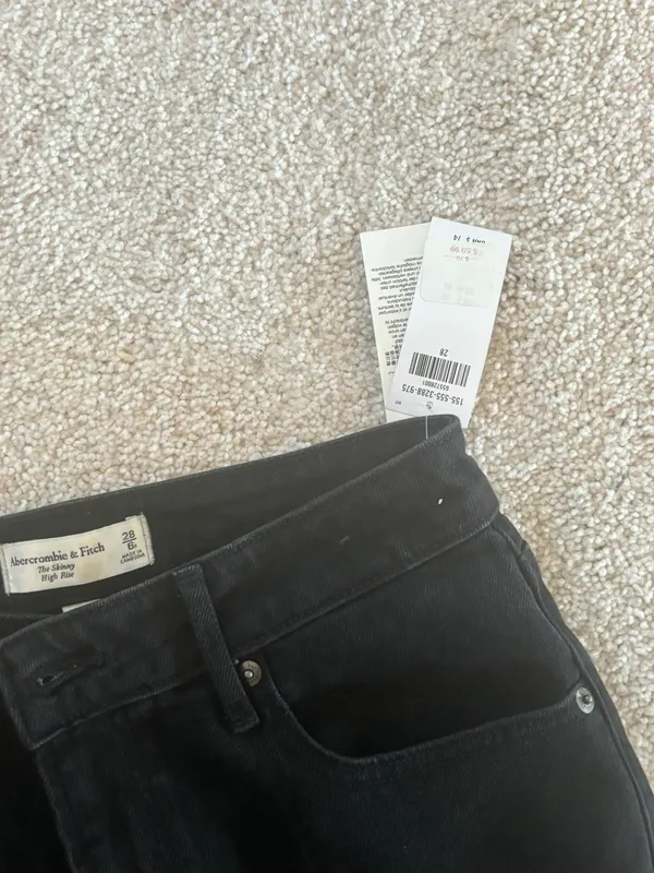 Abercrombie High Rise Skinny Jeans - Image 4