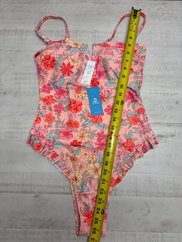 Cupshe Ditsy Floral Print V-Wire Ruffled One-Piece Swimsuit - Image 3