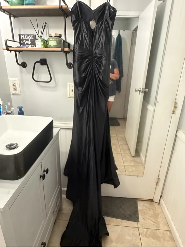 Dave &Johnny Elegant Black Satin Evening Gown with Draped Waist - Image 4