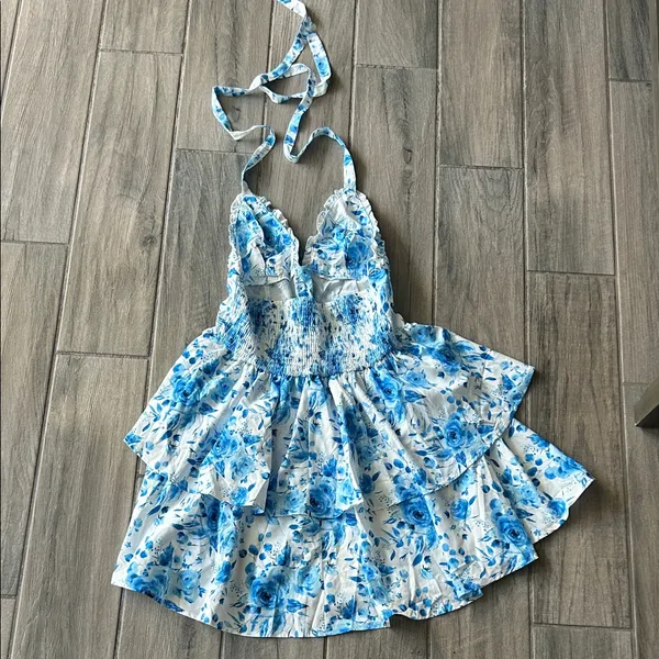 SHEIN Blue and White Floral Dress - Image 3