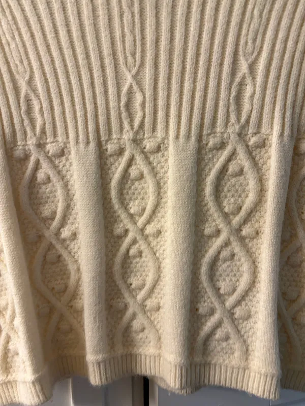 Shein Sweater Top Crop - Image 2
