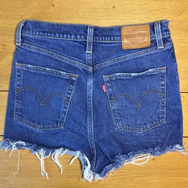 Levi’s ribcage shorts Jean shorts 28 button-fly medium dark wash distressed jort - Image 4