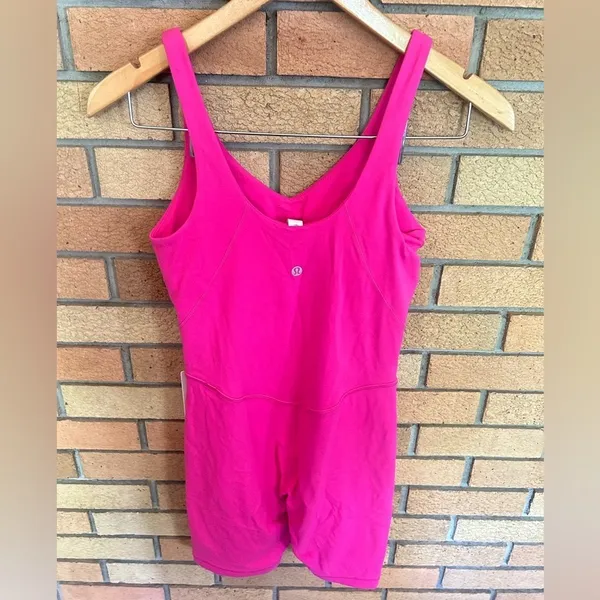 NWT Lululemon Align Bodysuit 8" Sonic Pink SNCP Size 4 - Image 5