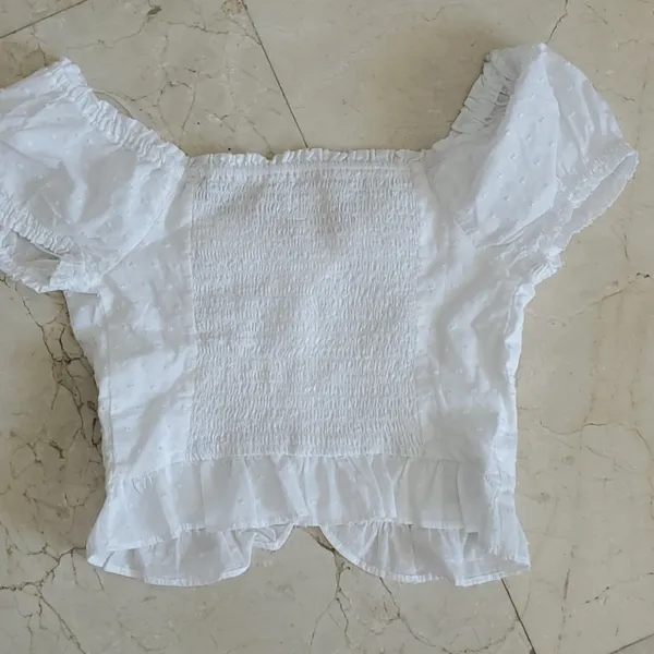 Aeropostale Cute White Ruffle Shirt NWT - Image 4