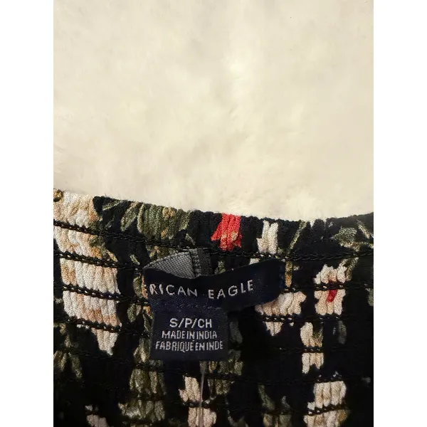 American Eagle Floral Crop Top NWT Womens Small Ruffle Sleeve Smocked Back Black - Image 6