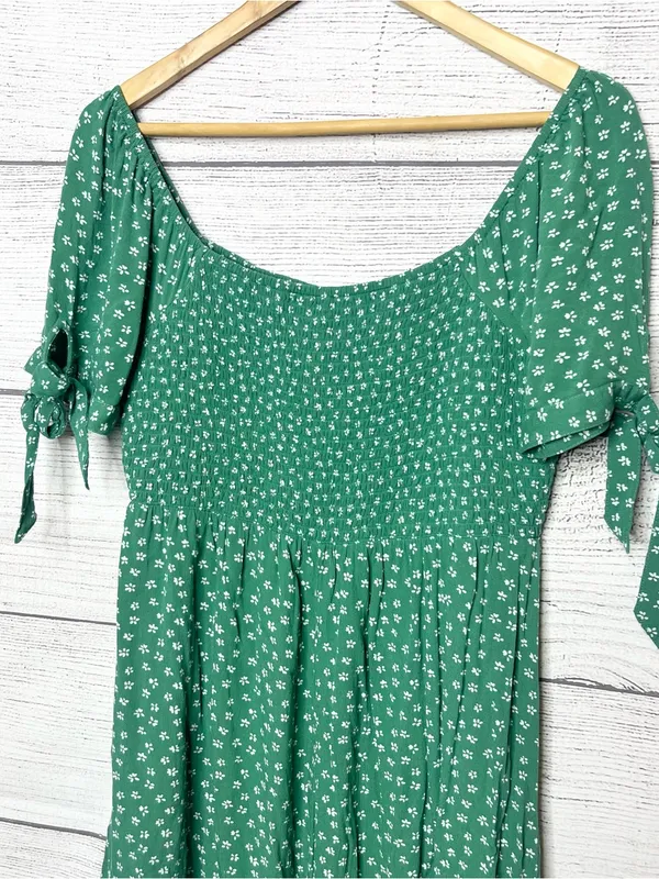 American Eagle Green Floral Tie Sleeve Smocked SquareNeck Mini Dress Size Medium - Image 8