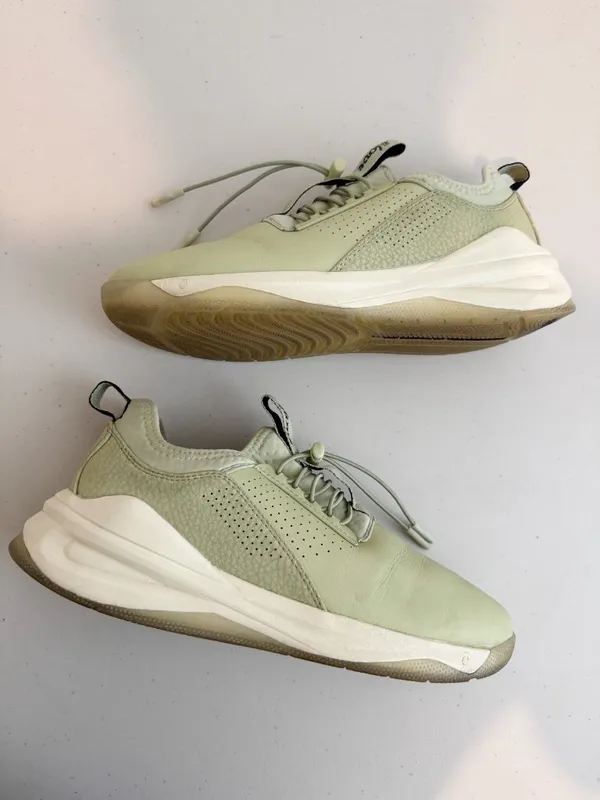 Clove Classic Sneakers Size 9 Limited Edition Sage Green Healthcare Nursing Shoe - Image 11