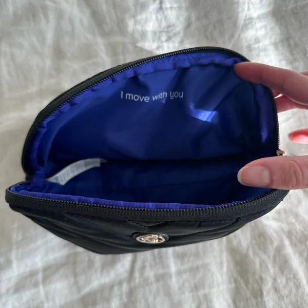Ivivva by Lululemon Quilted Pouch - Image 4