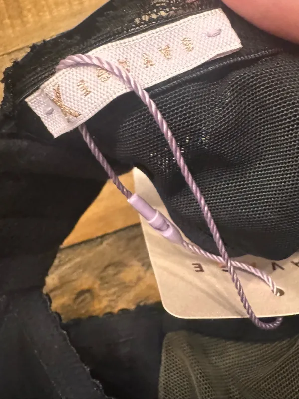 SAVAGE X‎ FENTY Floral Lace Unlined Bra - Image 4