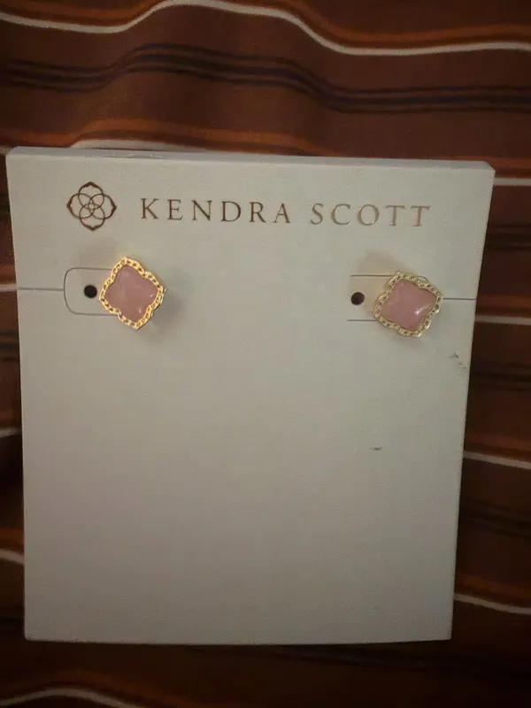 Kendra Scott Mallory Stud Earrings in Pink Rose Quartz - Image 3