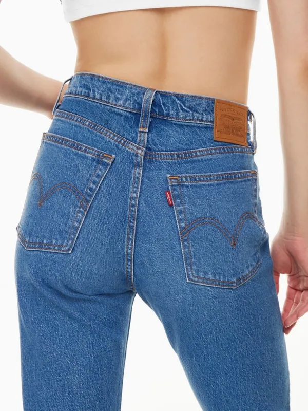 Levi’s NWT Wedgie Straight Leg High-Rise Jeans in Blue Size 32 - Image 3